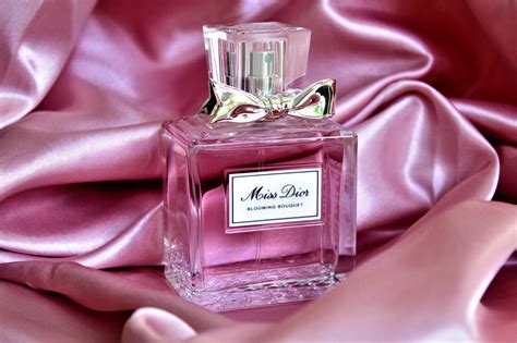 harga parfum miss dior|dior miss blooming.